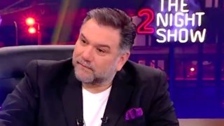 Συγκινημένος ο Γρηγόρης Αρναούτογλου στο The 2Night Show: &quot;Δεν τον έχουμε ξεχάσει ούτε μια μέρα&quot;