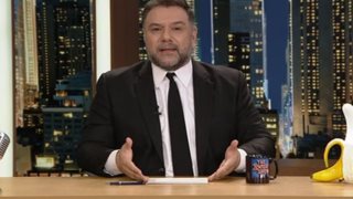 Γρηγόρης Αρναούτογλου: Επέστρεψε στο The 2Night Show | Όσα είπε στην έναρξη της εκπομπής