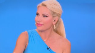 Η Ελένη Μενεγάκη για το σαββατοκύριακο της στην Άνδρο: "Μήπως παραπήρα αέρα;"