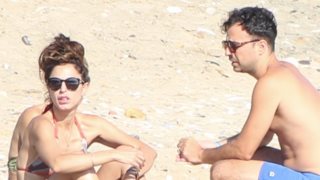 Κατερίνα Παπουτσάκη &amp; Παναγιώτης Πιλαφάς: Ερωτευμένοι στη Δονούσα! Όλες οι φωτογραφίες