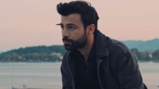 8 Λέξεις : Αυτό είναι το νέο trailer με τις σκηνές από τα πρώτα επεισόδια της σειράς του Αντρέα Γεωργίου
