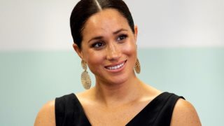 Η Meghan Markle με το μίνι φόρεμα που είναι ιδανικό για να φορέσεις το Πάσχα