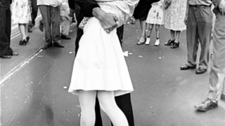 Αθηναΐς Νέγκα: The Blog: Post #20: «Που είναι ο ναύτης σου;»