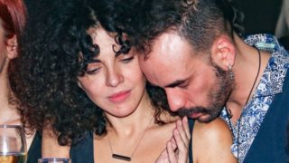 Πάνος Μουζουράκης - Μαρία Σολωμού: Τρυφερές στιγμές σε βραδινή έξοδο: Φωτογραφίες