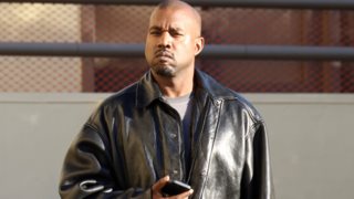 Ο Kanye West μετάνιωσε για τα αντισημιτικά &quot;μαργαριτάρια&quot; του