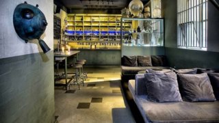 Τα πιο ωραία κρυμμένα bars του πλανήτη και πώς θα τα βρεις: Αυτά που πήγαν το speakeasy ένα βήμα πιο πέρα
