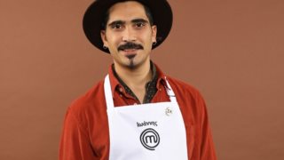 MasterChef: Η πρώτη δήλωση του Ιωάννη μετά την αποχώρηση: «Εδώ το καντήλι μας έσβησε»