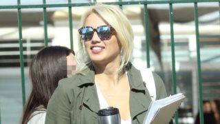 Κωνσταντίνα Σπυροπούλου: Οι πρώτες φωτογραφίες από το Λύκειο που διδάσκει