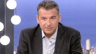 "Μια ομάδα 17 γυναικών ετοιμάζονται να καταγγείλλουν πασίγγνωστο πρωταγωνιστή του θεάτρου"