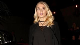 Κωνσταντίνα Σπυροπούλου 
: Δείχνει το σαλόνι (υπερπαραγωγή) του σπιτιού της (pics)