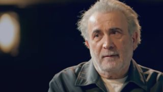 Λάκης Λαζόπουλος: "Η μάνα μου με έμαθε να μην πίνω τα δηλητήρια, που θέλουν να με κεράσουν οι άλλοι"