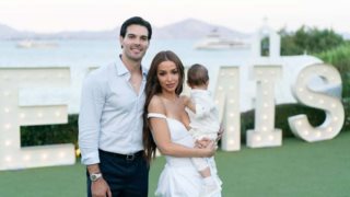 Η Ελένη Φουρέιρα μοιράζεται το πιο γλυκό στιγμιότυπο του γιου της Ερμή, αγκαλιά με τον Αμπέρτο Μποτία