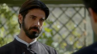 Συγκλονιστικές εξελίξεις στον "Άγιο Έρωτα": Ο πατήρ Νικόλαος υποδέχεται τη Χλόη, τον σύζυγό της και το παιδί τους