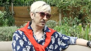 Δημήτρης Παπάζογλου "Στο σχολείο με φώναζαν μικρή Λουλού"