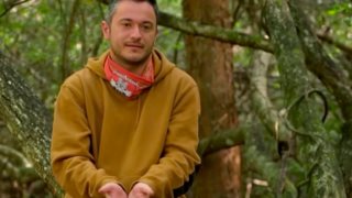 Survivor | Αντέδρασε ο Δημήτρης με την Μαντίσα: "Είπε ότι οι Έλληνες δεν είναι άντρες"