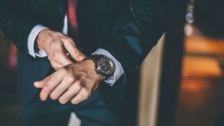 Αλλαγή ώρας 2025: Πότε γυρίζουμε τους δείκτες μια ώρα μπροστά;