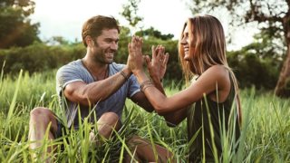 Μπήκες στην friend zone;: Αυτά είναι τα σημάδια!