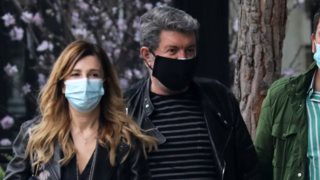 O Γιάννης Λάτσιος με φίλους στη Γλυφάδα