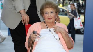 Προσωπικά αντικείμενα της Βέφας Αλεξιάδου πωλήθηκαν σε παζάρι στον Ελαιώνα