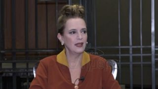 Μαρίνα Ψάλτη: &quot;Δεν τον θέλω στις πρεμιέρες, τον αποφεύγω. Όταν έρχεται έχω τρακ&quot;