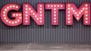 Απόλυτη υπεροχή για το GNTM: Οι &quot;Άγριες Μέλισσες&quot; κατατρόπωσαν την &quot;Αγγελική&quot; στην τηλεθέαση