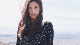 Χριστίνα Μπόμπα: Σε χριστουγεννιάτικο mood στη Νέα Υόρκη