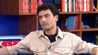 Ο Δημήτρης Τσίκλης για το gay φιλί στις &quot;Άγριες Μέλισσες&quot;