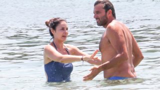 Αντώνης Βλοντάκης - Κορίνα Στεργιάδου: Οικογενειακές διακοπές στην Πάρο: Φωτογραφίες