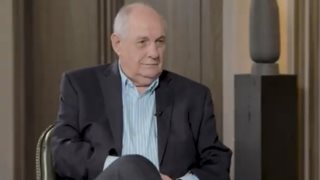 Τέρενς Κουίκ: &quot;Έδωσα μεγάλη μάχη κατά αυτών των καθαρμάτων - Είχα δολοφονικές απόπειρες εναντίον μου&quot;