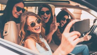 Αυτή ήταν η πρώτη selfie του κόσμου!
: Και σίγουρα δεν είναι τόσο πρόσφατη όσο φαντάζεσαι
