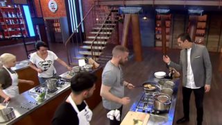 MasterChef: Τελευταία ευκαιρία! Οι νυν παίκτες σε ρόλο μέντορα &amp; η πρόκληση των κριτών που «παγώνει» τους πάντες