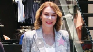 Τατιάνα Στεφανίδου: Για ψώνια με την κόρη της! Όλες οι φωτογραφίες