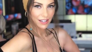 Μπέττυ Μαγγίρα: Μιμείται τη Φουρέιρα και «ρίχνει» το instagram