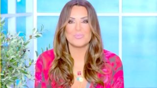 Ναταλία Γερμανού: &quot;Από τους άνδρες παρουσιαστές νομίζω ότι ο πιο πολυσυζητημένος, που πολιορκείται, είναι ο Κώστας Τσουρός&quot;