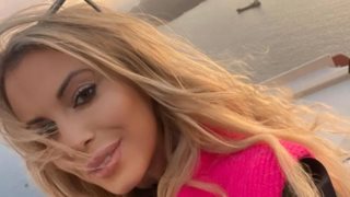 "Χείμαρρος" η Έλενα Αθανασοπούλου στο "Χαμογέλα και πάλι": "Ο Σωτήρης Χατζάκης με εξέθεσε"