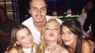 Lindsay Lohan: Βρίσκεται στη Μύκονο για τα γενέθλια της!