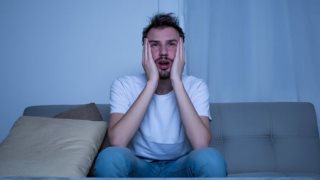 Μήπως έχεις κι εσύ τη χαρά του να είσαι θλιμμένος;: Yπάρχουν πολλοί που, κυριολεκτικά, «ζουν για την ταλαιπωρία»