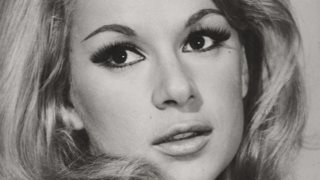 "Η Αλίκη Βουγιουκλάκη μού έλεγε ότι αν σταματήσουν να ασχολούνται μαζί σου, τελείωσες"