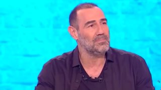 Ο Κανάκης καταγγέλλει τα ΜΜΕ ότι &quot;παίζουν&quot; Μουρτζούκου για να θάψουν το σκάνδαλο του ΟΠΕΚΕΠΕ: &quot;Αδιανόητη χυδαιότητα&quot;