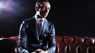 Κανένα Tinder, Κανένα Grindr: Πώς είναι να φτιάξεις το δικό σου dating app!