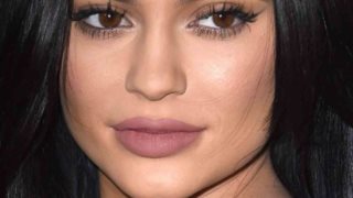 Happy Birthday Kylie Jenner!: Έγινε 19 χρονών και αυτά είναι τα 19 πιο χαρακτηριστικά looks της: Φωτογραφίες