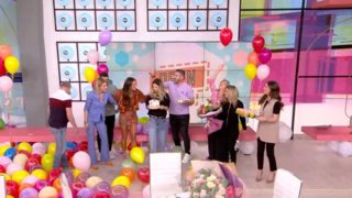 Γενέθλια on air για την Ελένη Τσολάκη - Δείτε την εντυπωσιακή έκπληξη