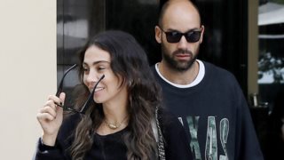 Ολυμπία Χοψονίδου &amp; Βασίλης Σπανούλης | Ποζάρουν μαζί στη θάλασσα και γιορτάζουν 11 χρόνια γάμου