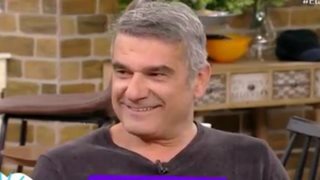 Κώστας Αποστολάκης: Η απώλεια της μητέρας του &amp; η συγκίνηση on air