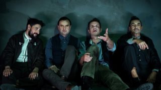 &quot;O Πουπουλένιος&quot; του Μάρτιν ΜακΝτόνα έρχεται αυτόν τον χειμώνα στο Σύγχρονο Θέατρο