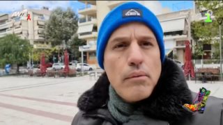 Χείμαρρος ο Γρηγόρης Πετράκος για τη σάτιρα των "Ράδιο Αρβύλα": "Ξαναβάλτε τίτλο ΑΜΑΝ τα καθάρματα"