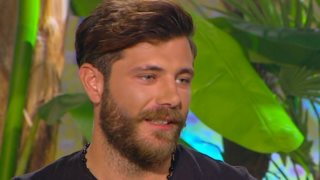 Survivor| Τα πυρά του Νίκου Μπάρτζη στον Σάκη Κατσούλη "Εκτός κάμερας με έβριζε, παίζει θέατρο"