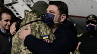 Στην Πολωνία ο Χαρδαλιάς με την αποστολή βοήθειας στους Ουκρανούς: "Η Ελλάδα πάντα με τη σωστή πλευρά της ιστορίας"