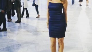 Δέσποινα Βανδή: Η βουτιά στη θάλασσα πριν την πρόβα για το MadWalk: Φωτογραφία