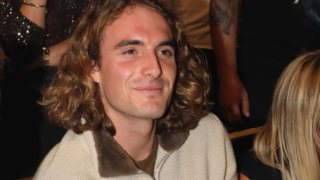 Η πρώτη αντίδραση της οικογένειας Τσιτσιπά αφότου ο σκύλος τους δάγκωσε περαστικό